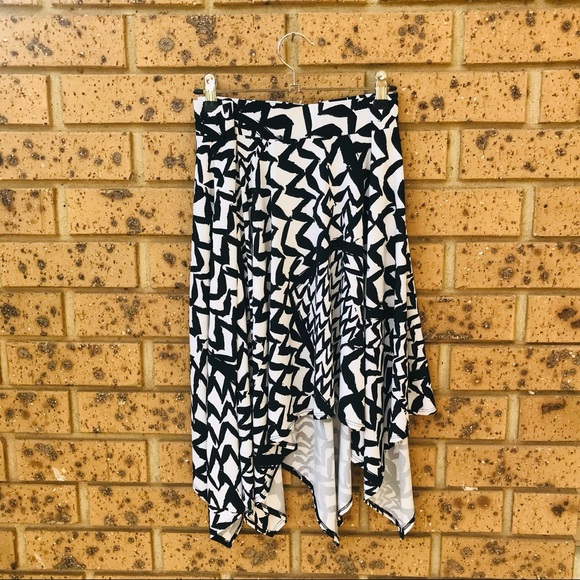 KATIES Asymmetrical Stretch Skirt Black White Size M Smart Casual Event Party - Picture 4 of 7